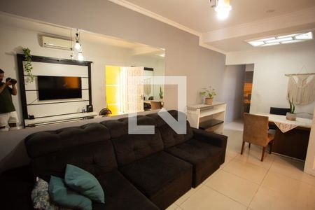 SALA de casa à venda com 2 quartos, 270m² em Imirim, São Paulo