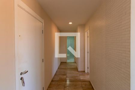 Corredor dos Quartos  de apartamento para alugar com 2 quartos, 61m² em Jardim Torino, Cotia