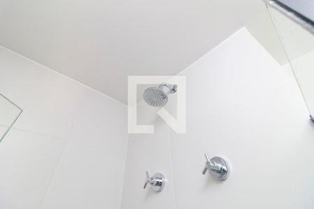 Banheiro de kitnet/studio para alugar com 1 quarto, 24m² em Santo Amaro, São Paulo