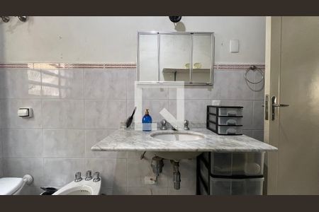 Banheiro de apartamento para alugar com 1 quarto, 80m² em Cerqueira César, São Paulo
