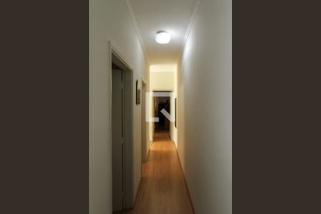 Corredor de casa à venda com 3 quartos, 156m² em Vila Prudente, São Paulo