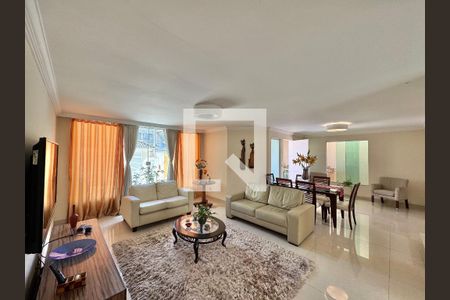 Sala de casa de condomínio à venda com 4 quartos, 227m² em Vargem Pequena, Rio de Janeiro