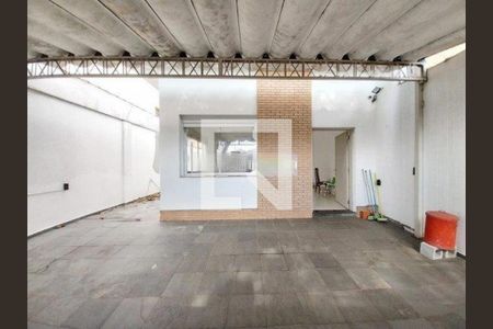 Casa à venda com 6 quartos, 248m² em Parque Colonial, São Paulo