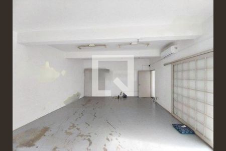 Casa à venda com 6 quartos, 248m² em Parque Colonial, São Paulo