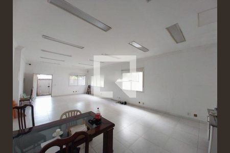 Casa à venda com 6 quartos, 248m² em Parque Colonial, São Paulo