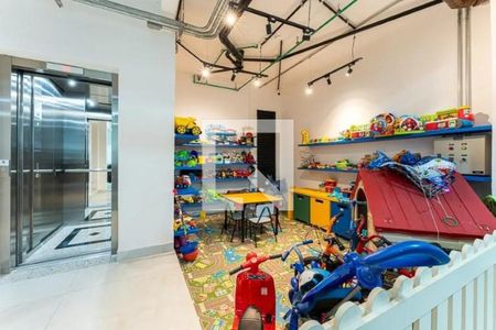 Casa de Condomínio à venda com 3 quartos, 580m² em Santo Amaro, São Paulo