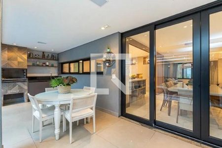 Casa de Condomínio à venda com 3 quartos, 580m² em Santo Amaro, São Paulo