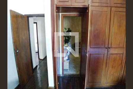 Casa à venda com 5 quartos, 300m² em Planalto, Belo Horizonte