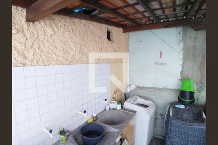 Casa à venda com 5 quartos, 300m² em Planalto, Belo Horizonte