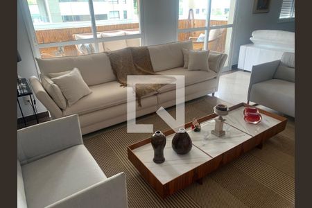 Apartamento à venda com 4 quartos, 201m² em Jardim Fonte do Morumbi, São Paulo