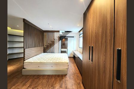 Sala/Quarto de apartamento à venda com 1 quarto, 73m² em Vila Nova Conceição, São Paulo