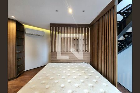 Sala/Quarto de apartamento à venda com 1 quarto, 73m² em Vila Nova Conceição, São Paulo