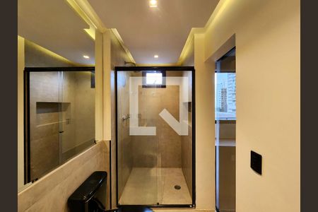 Banheiro de apartamento à venda com 1 quarto, 73m² em Vila Nova Conceição, São Paulo