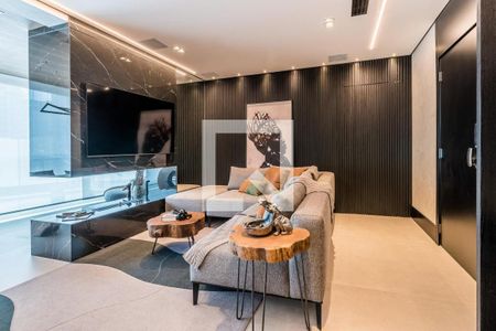 Apartamento à venda com 2 quartos, 134m² em Vila Nova Conceição, São Paulo