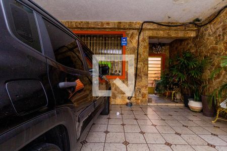 Garagem de casa à venda com 3 quartos, 476m² em Chácara Santo Antônio (zona Leste), São Paulo
