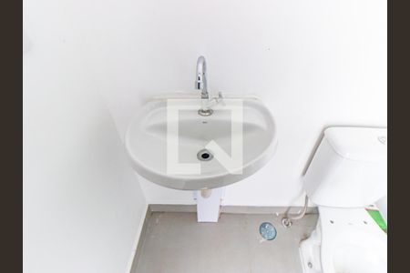 Banheiro de apartamento para alugar com 1 quarto, 27m² em Cambuci, São Paulo