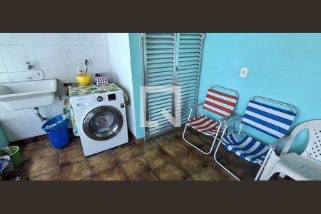 Área de Serviço  de casa à venda com 3 quartos, 175m² em Jardim Orlandina, São Bernardo do Campo