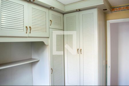 Quarto 1 de apartamento para alugar com 2 quartos, 51m² em Vila Carrão, São Paulo