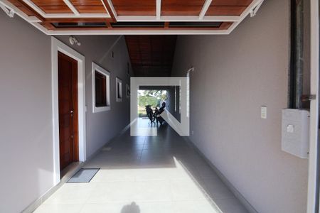 Garagem de casa à venda com 3 quartos, 173m² em Mathias Velho, Canoas