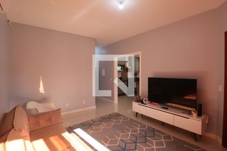 Sala de casa à venda com 3 quartos, 173m² em Mathias Velho, Canoas