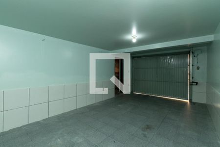 Garagem de casa à venda com 3 quartos, 200m² em Vila Paranagua, São Paulo