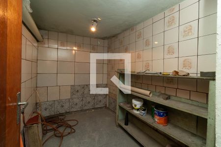 Área na Garagem de casa à venda com 3 quartos, 200m² em Vila Paranagua, São Paulo