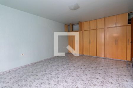 Suíte de casa à venda com 3 quartos, 200m² em Vila Paranagua, São Paulo