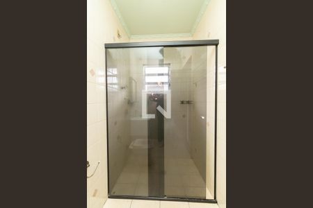 Banheiro da Suíte de casa à venda com 3 quartos, 200m² em Vila Paranagua, São Paulo