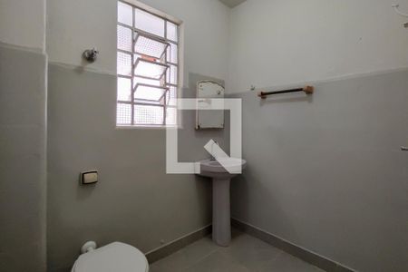 Banheiro de apartamento para alugar com 1 quarto, 49m² em Boqueirão, Praia Grande