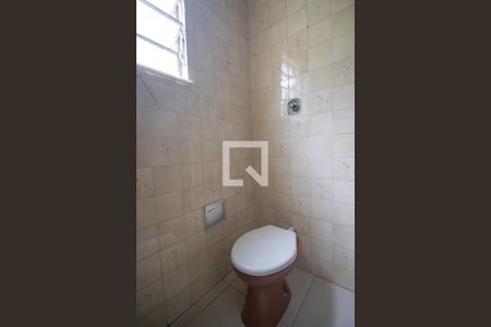 Banheiro de casa para alugar com 3 quartos, 70m² em São Miguel, São Gonçalo