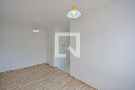 Sala de apartamento para alugar com 2 quartos, 42m² em Usina Piratininga, São Paulo