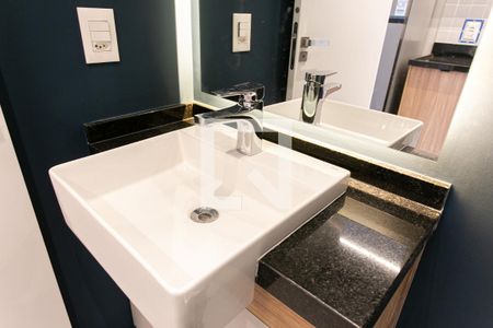 Banheiro de apartamento à venda com 1 quarto, 20m² em Vila Gomes Cardim, São Paulo