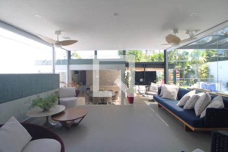 Sala de casa à venda com 4 quartos, 637m² em Interlagos, São Paulo