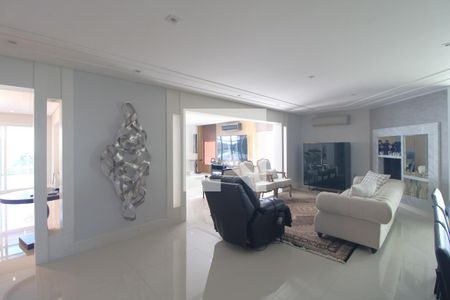 Sala de casa à venda com 4 quartos, 637m² em Interlagos, São Paulo