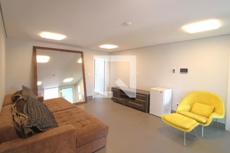 Sala de casa à venda com 4 quartos, 637m² em Interlagos, São Paulo