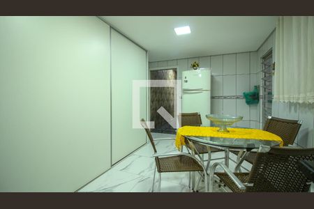 Cozinha  ( Casa 1) de casa à venda com 4 quartos, 300m² em Vila Ivone, São Paulo