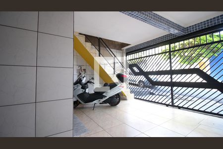 Garagem de casa à venda com 4 quartos, 300m² em Vila Ivone, São Paulo