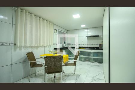 Cozinha  ( Casa 1) de casa à venda com 4 quartos, 300m² em Vila Ivone, São Paulo