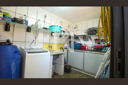 Área de Serviço de casa à venda com 4 quartos, 300m² em Vila Ivone, São Paulo