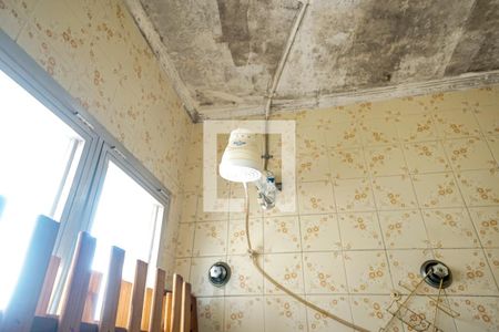 Banheiro social de casa de condomínio à venda com 8 quartos, 900m² em Vila Matilde, São Paulo