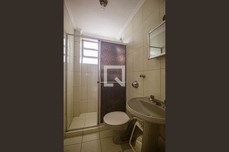 Banheiro de apartamento para alugar com 1 quarto, 65m² em Petrópolis, Porto Alegre