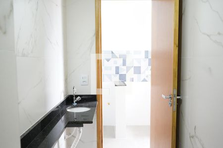 Banheiro de apartamento à venda com 1 quarto, 27m² em Vila Invernada, São Paulo