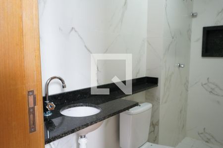 Banheiro de apartamento à venda com 1 quarto, 27m² em Vila Invernada, São Paulo