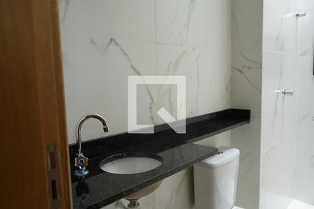 Banheiro de apartamento à venda com 1 quarto, 27m² em Vila Invernada, São Paulo