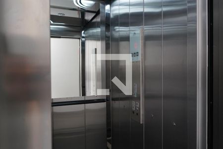 Elevador de apartamento à venda com 1 quarto, 27m² em Vila Invernada, São Paulo