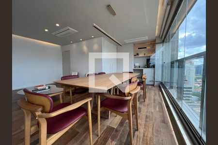 Apartamento à venda com 2 quartos, 154m² em Vila Nova Conceição, São Paulo