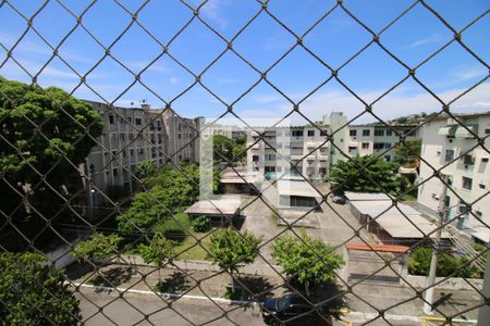 Vista da Sala de apartamento para alugar com 3 quartos, 65m² em Cordovil, Rio de Janeiro