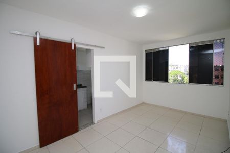Sala de apartamento para alugar com 3 quartos, 65m² em Cordovil, Rio de Janeiro