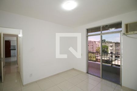 Quarto 1 de apartamento para alugar com 3 quartos, 65m² em Cordovil, Rio de Janeiro
