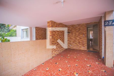 Garagem de casa à venda com 3 quartos, 120m² em Mirandópolis, São Paulo